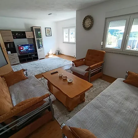 Βίλα Vikend Kuca Konjic